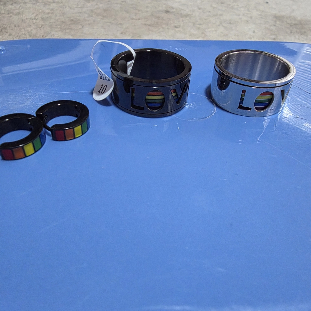 Rainbow Love Rings Set